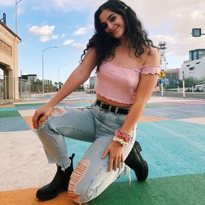 Meet your Posher, Hannah